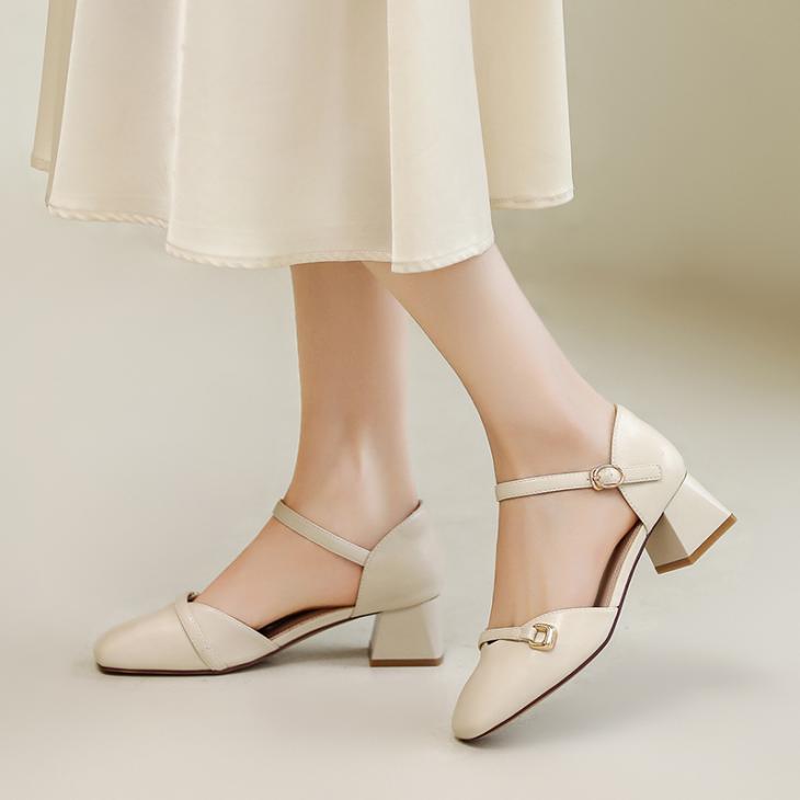 Womens  Pumps And Ballerinas | Patent Leather Pumps Pumps And Ballerinas Ivory